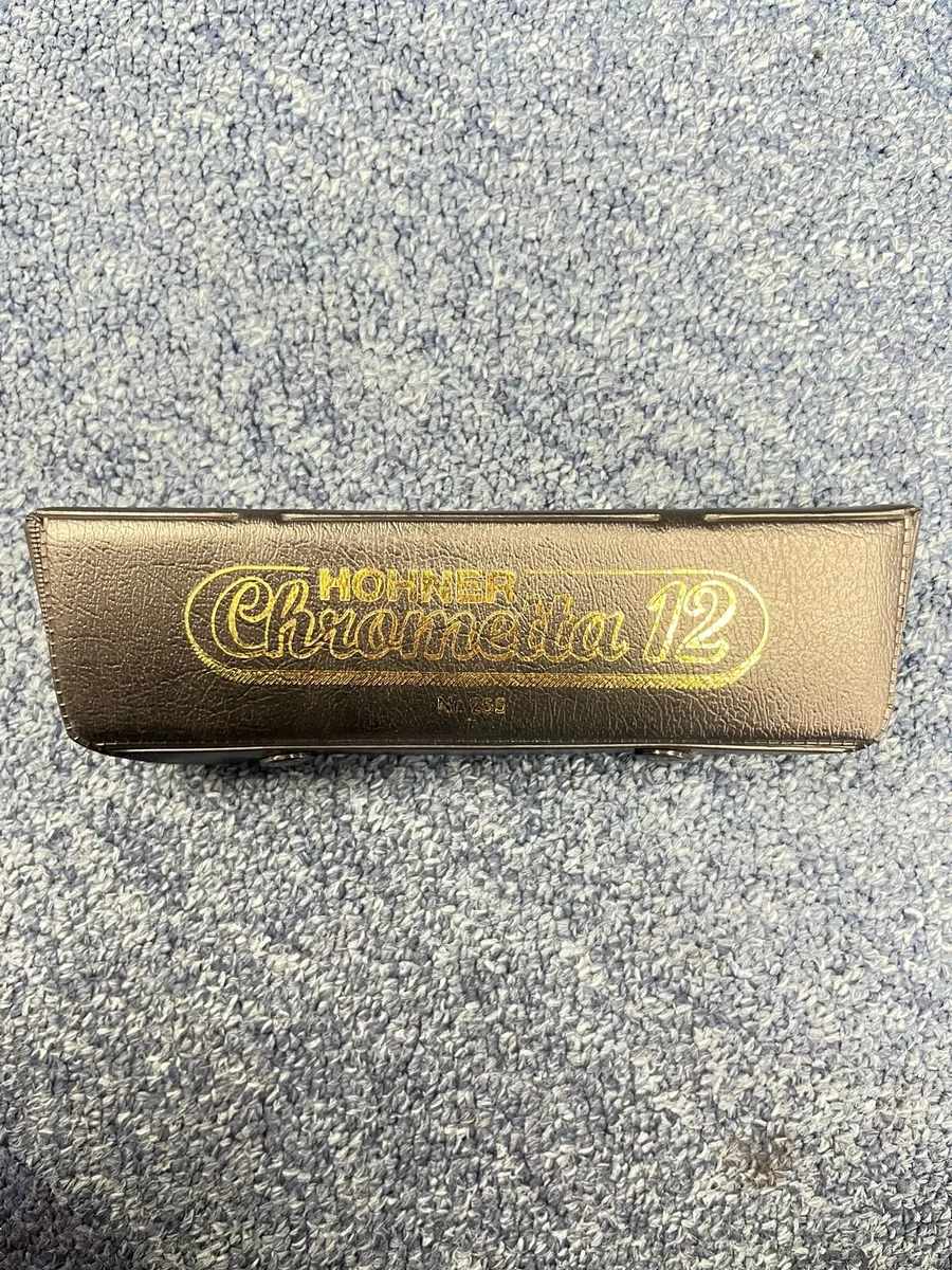 Chrometta 12 Harmonica - Image 3