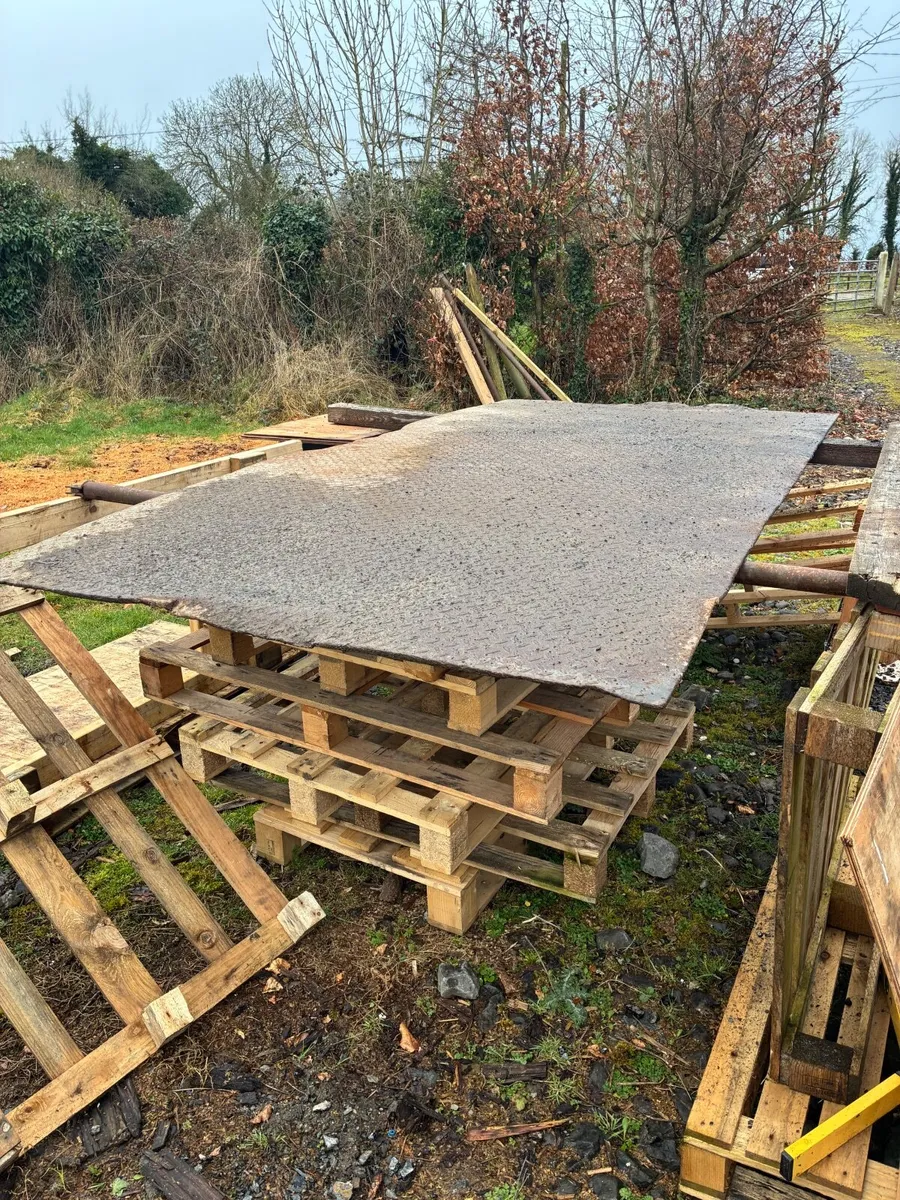 Road plate - Image 2