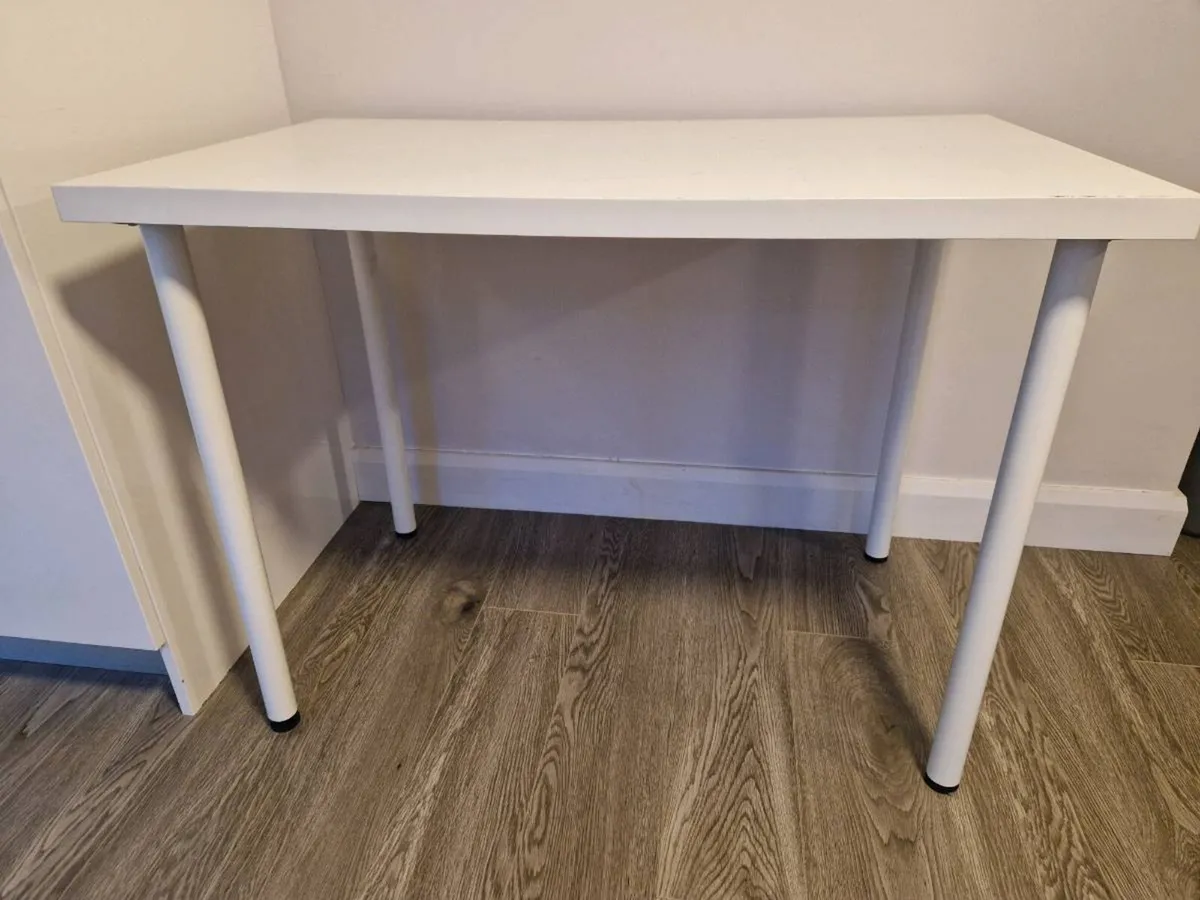 White table - Image 2