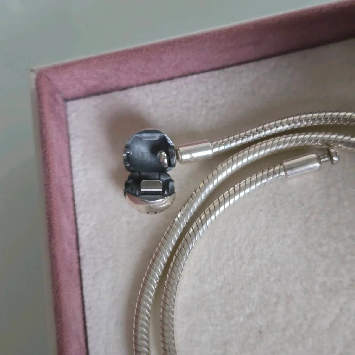 Pandora necklace moment claps size 40cm - Image 4