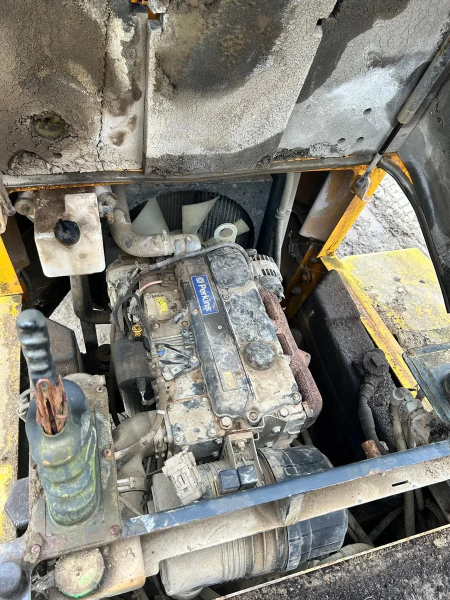 6 ton dumper - Image 1