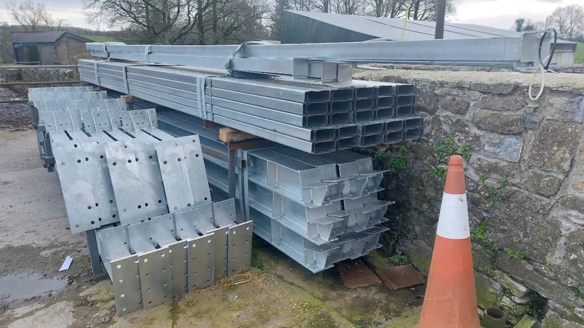 100 x 30 x 20 shead - Image 2