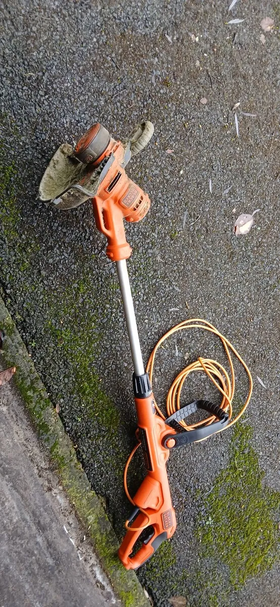 Black and decker grass strimmer. - Image 4