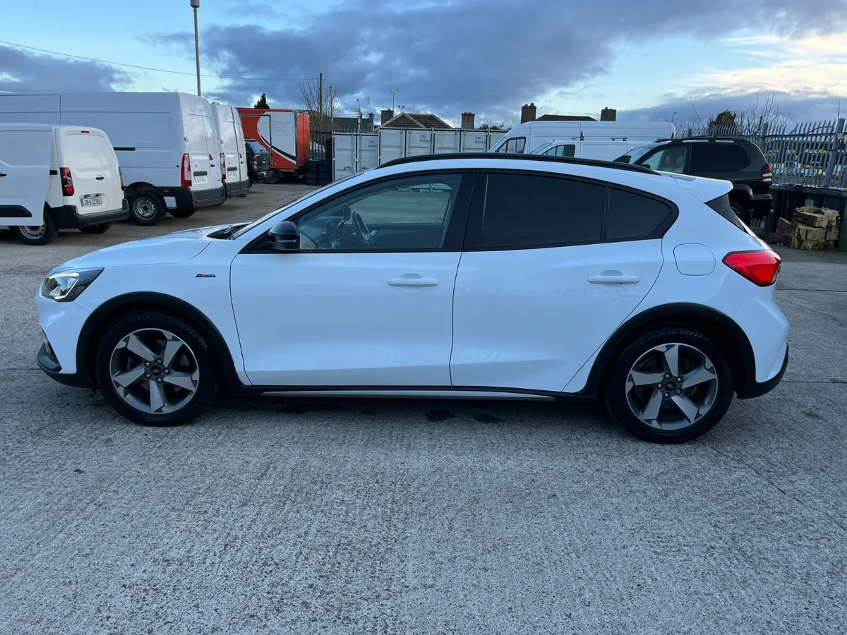 2021 Ford Focus Active Car Van - Image 4