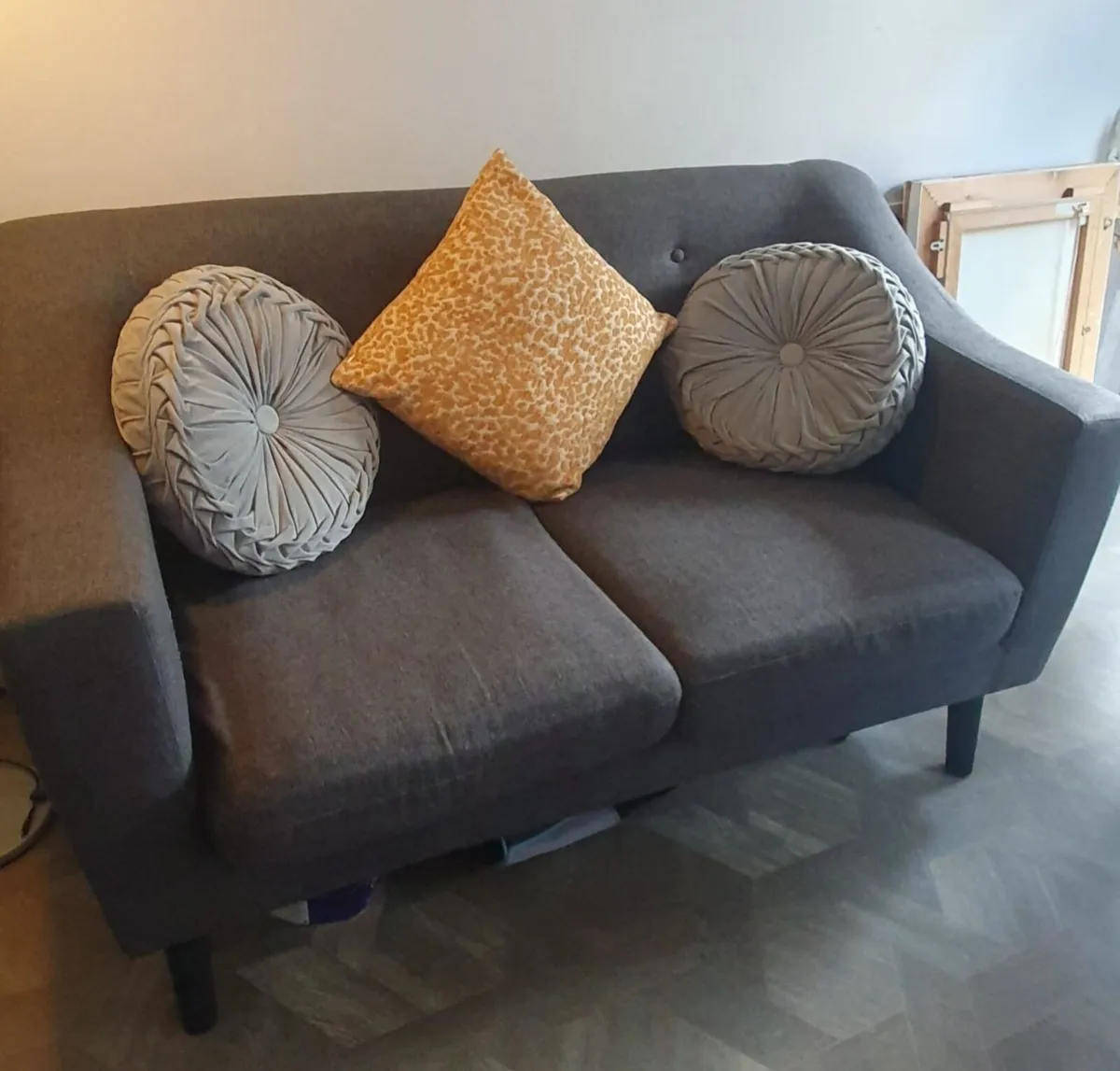 sofa - Image 2