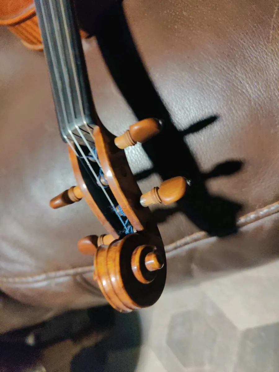 Broughton fiddle - Image 4