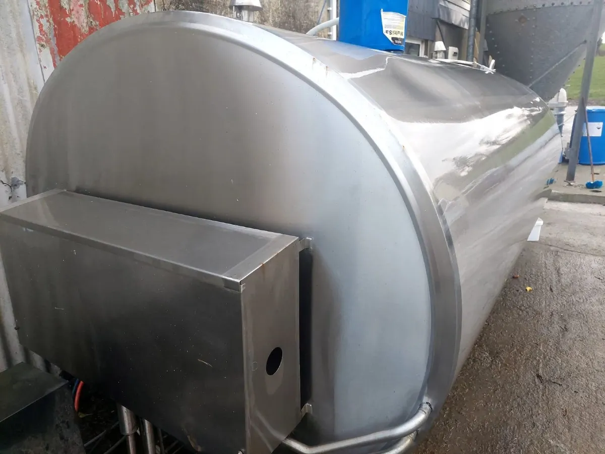 Bulk Milk Tank - Image 4