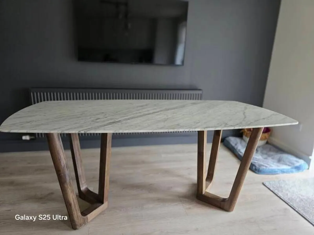 Marble top dining table - Image 1