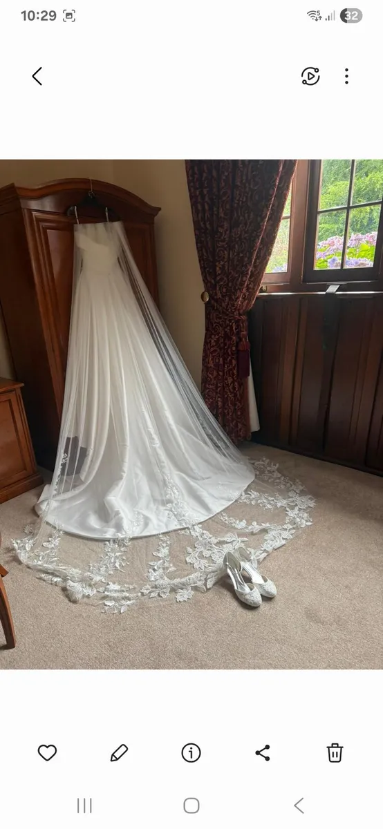 Beautiful cathedral length veil - Image 3
