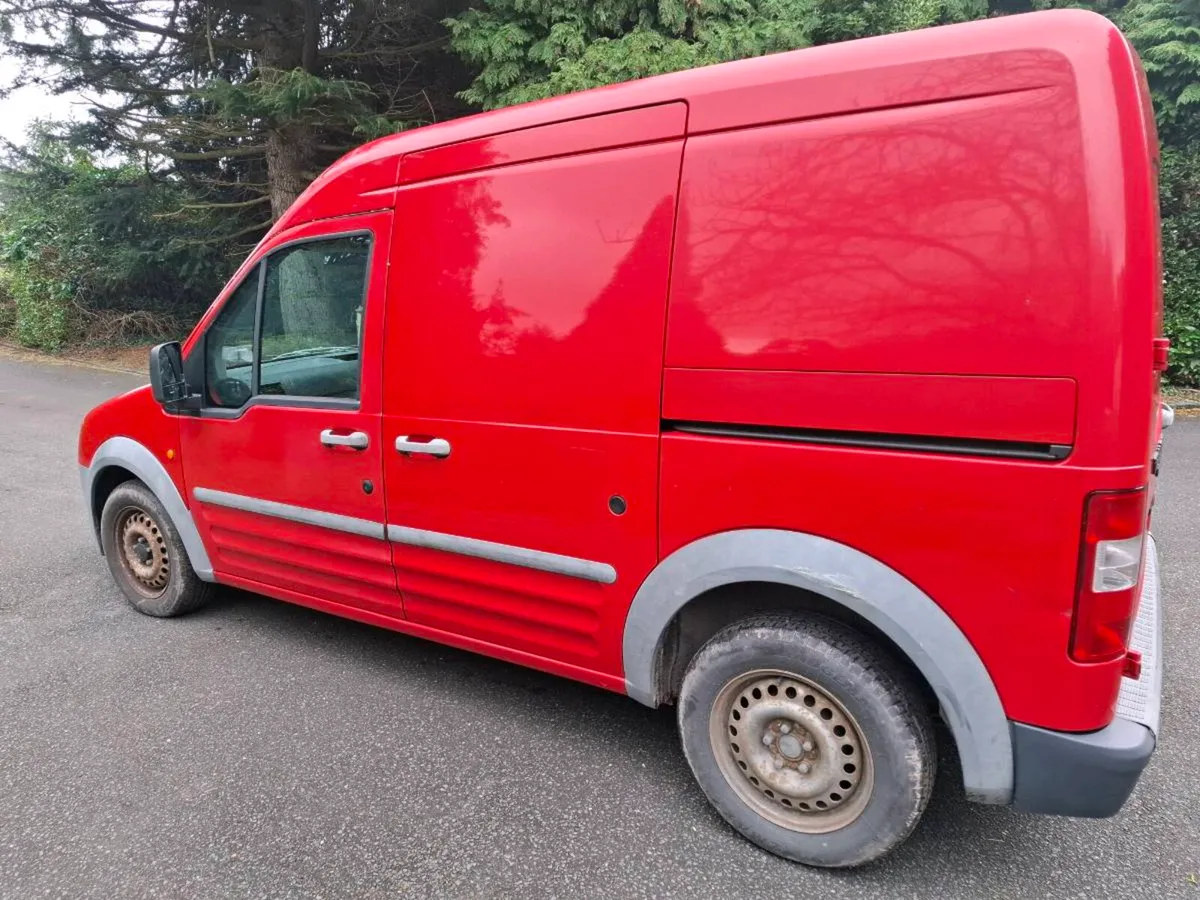 Ford Transit Connect - Image 4