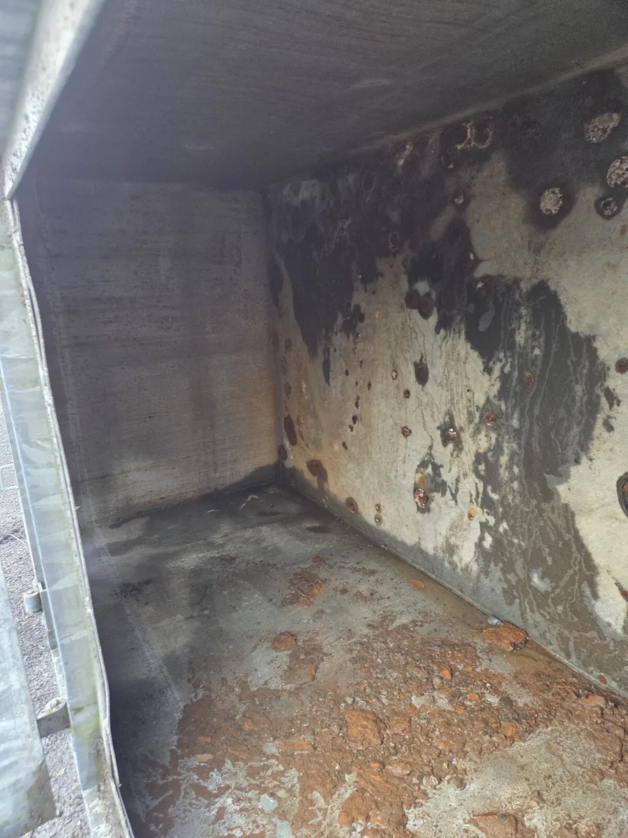 Galvanised Water Tank - Image 3