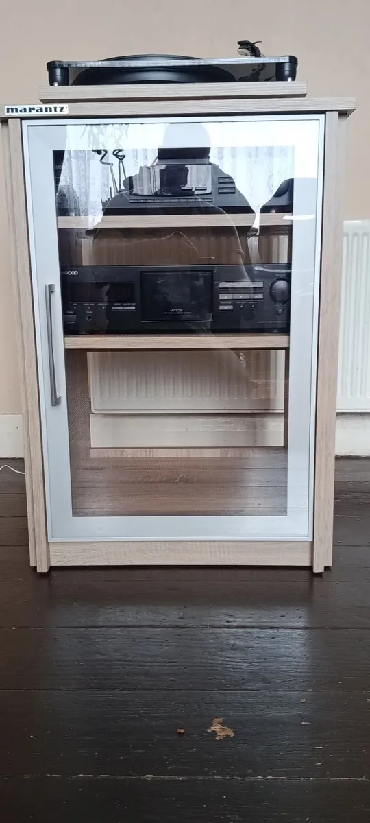 Delivery Marantz HiFi rack with LED lights - Image 2