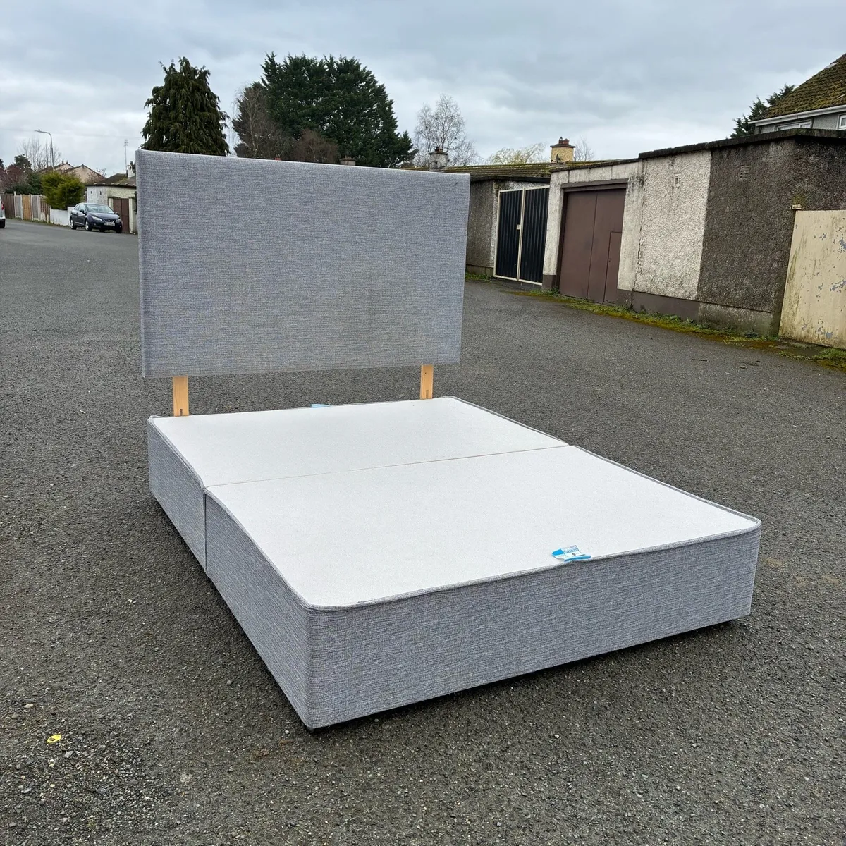 Grey 5ft King Base and headboard - Image 2