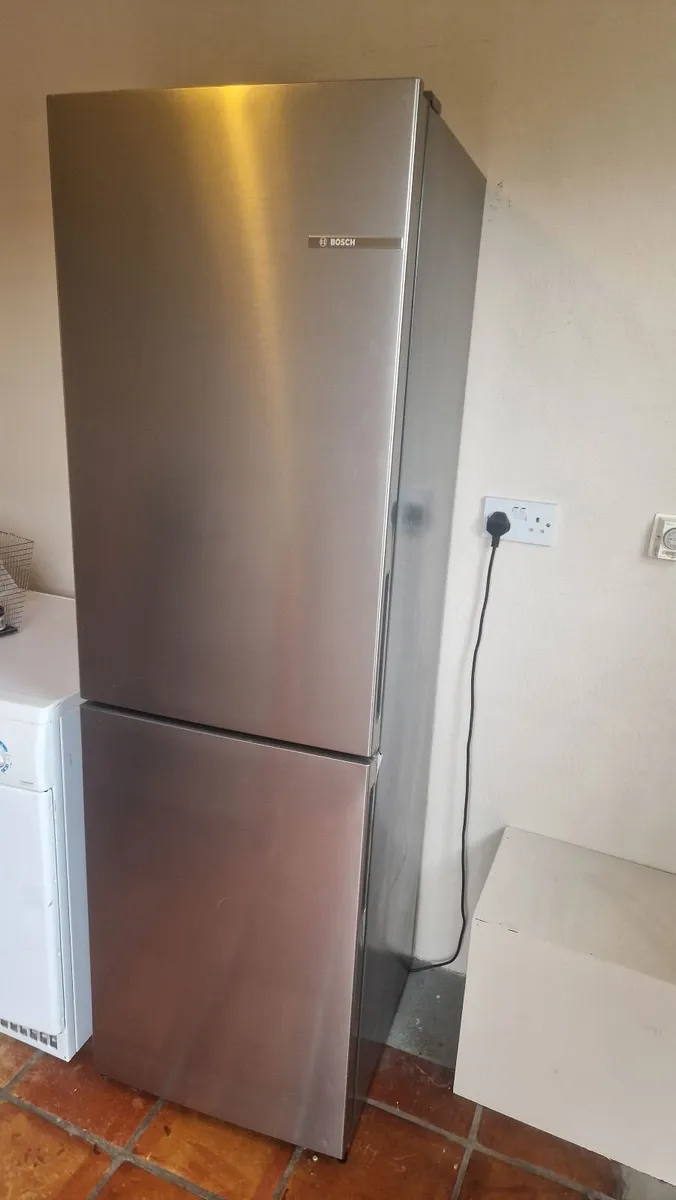 Bosche Fridge- freezer - Image 1