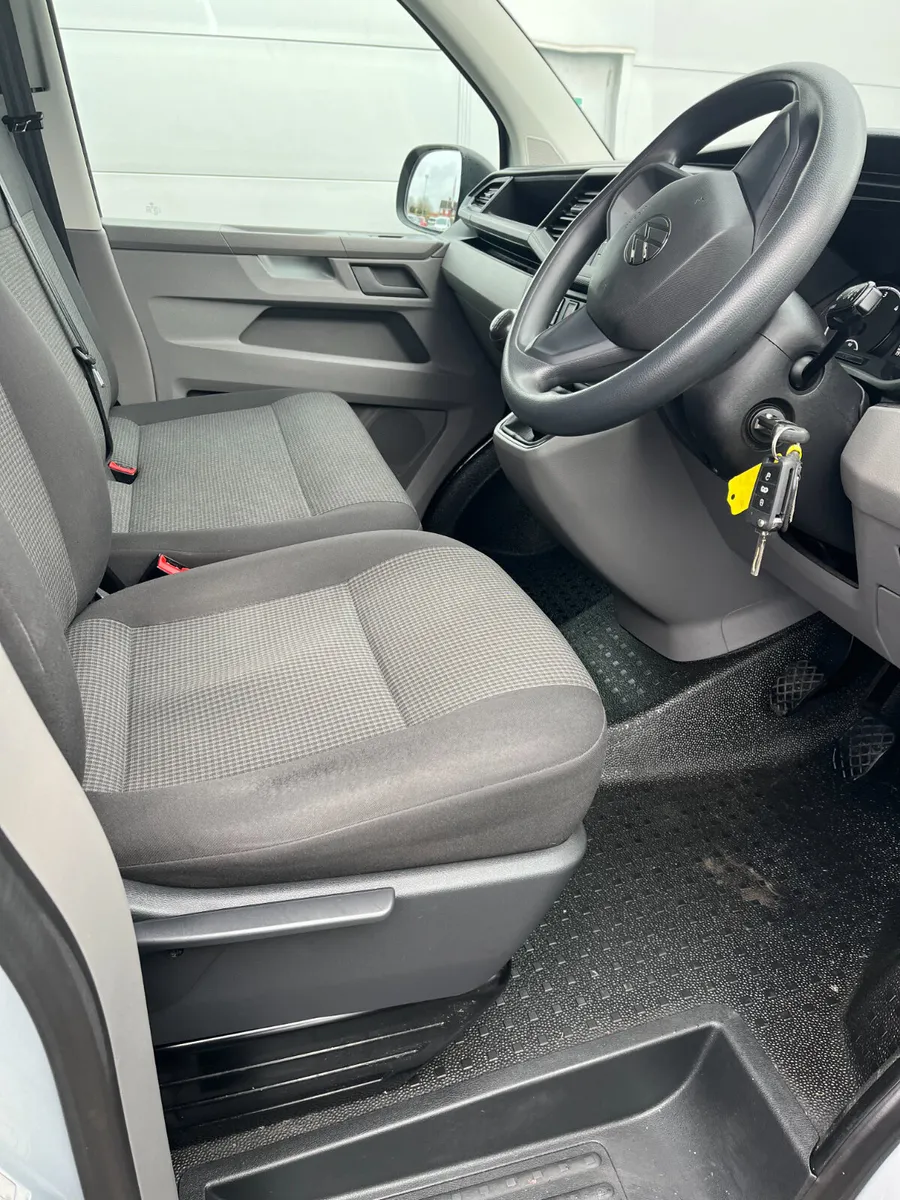 Volkswagen Transporter 2021  Trade Sale - Image 4