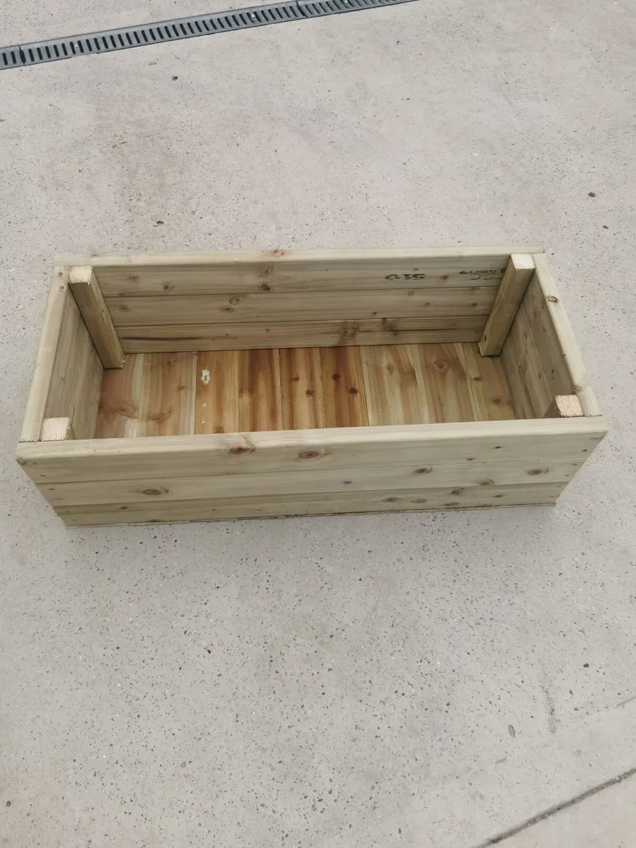 Planter box - Image 3