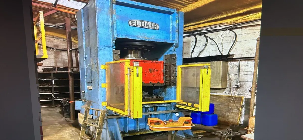 500 Ton Hydraulic Vertical Press - Image 3