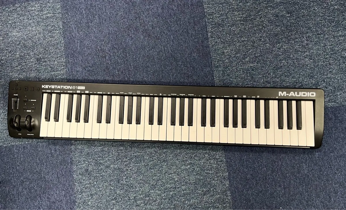 Keystation 61 Mk3 - Image 1