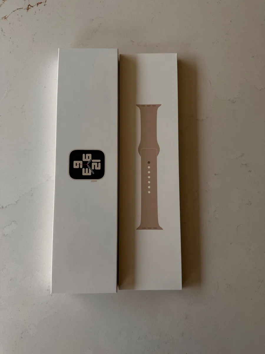 Apple Watch - Image 1