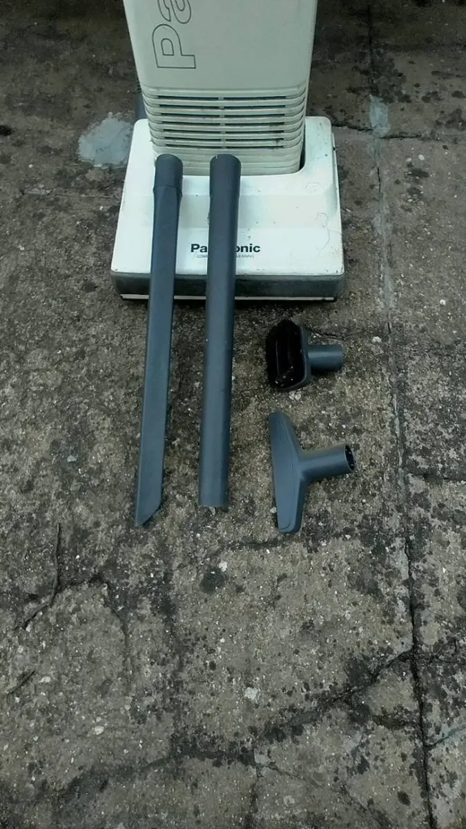 Vintage Panasonic upright vacuum - Image 4