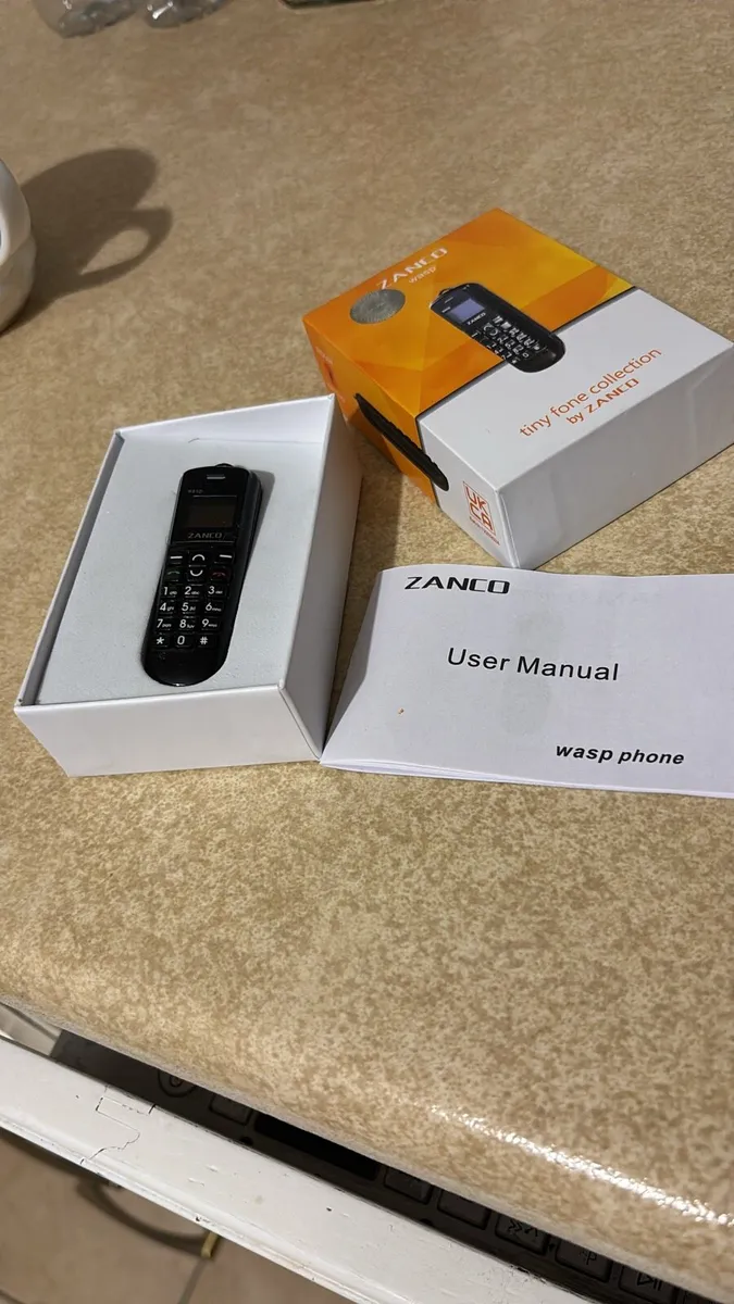 ZANZCO WASP PHONE (an unwanted gift)