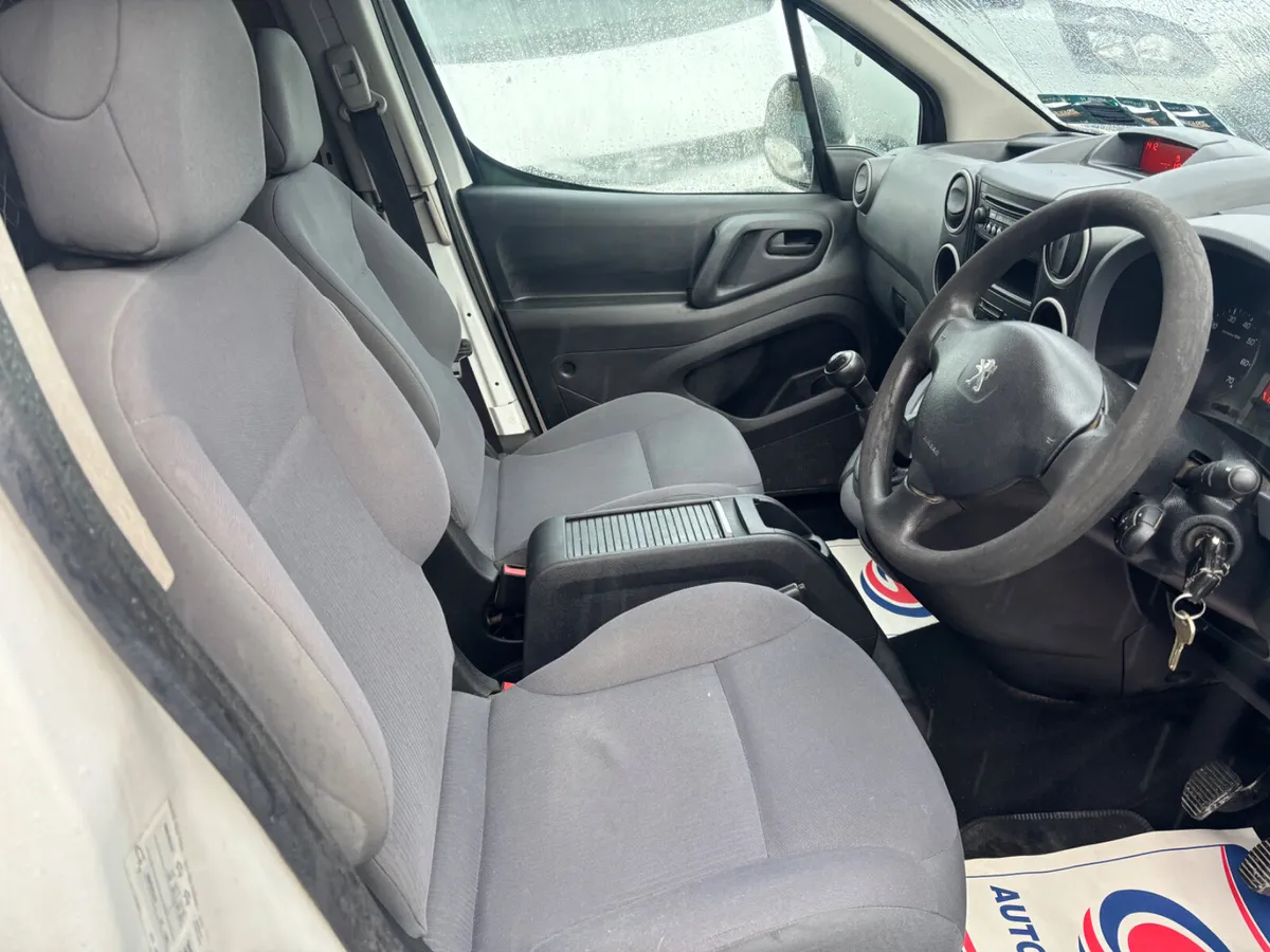 PEUGEOT PARTNER-NEW CVRT-LOW KM - Image 4