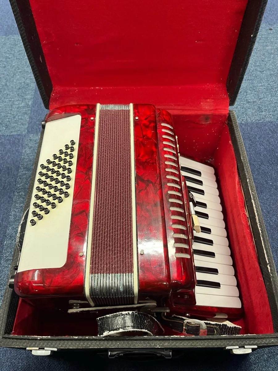 48bass Piano Accordion - Image 1