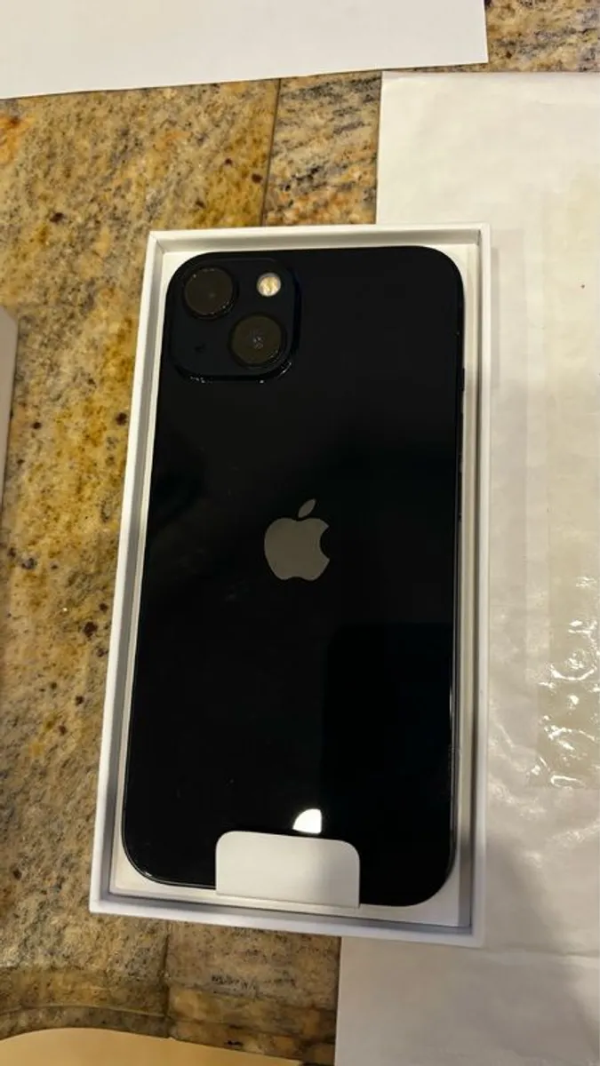Iphone 13 - Image 2