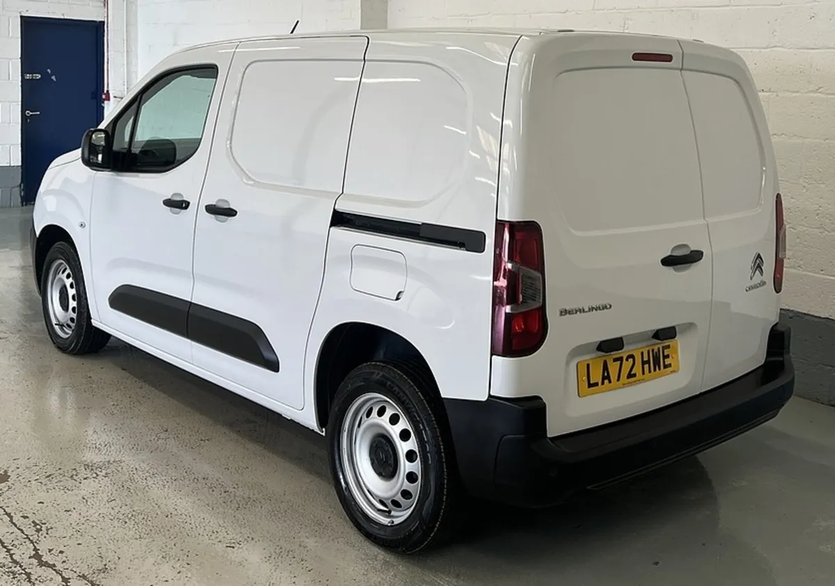 2022 Citroen Berlingo Small Panel Van - Image 3