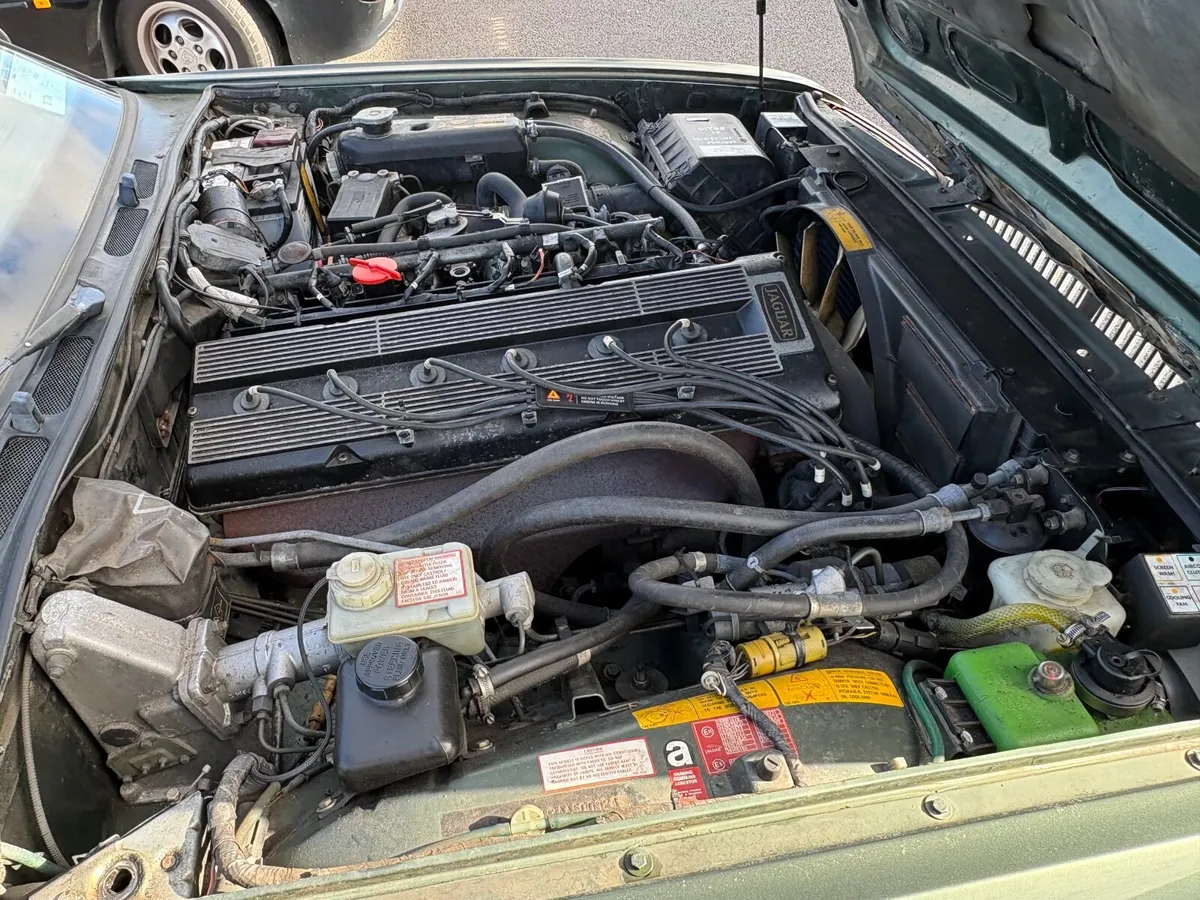 Jaguar XJ 1986 - Image 2