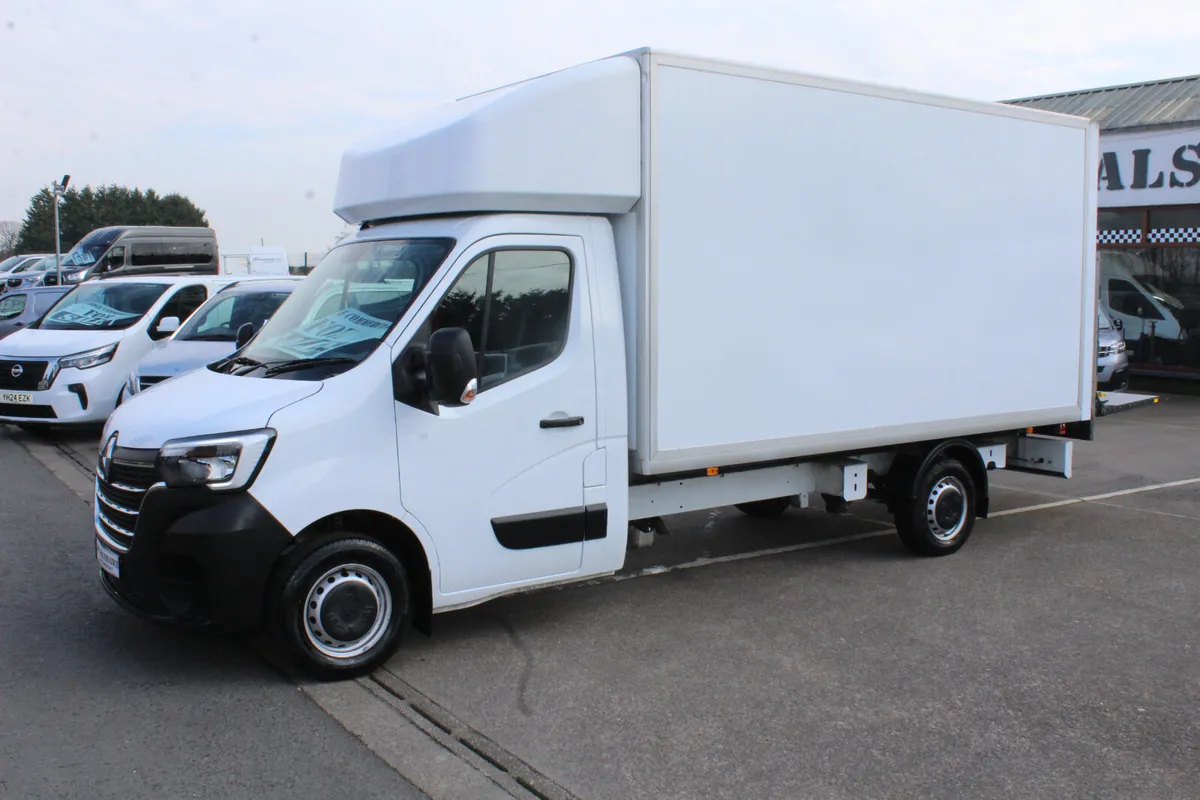 2024 Renault Master 35 L3H1 Luton - Image 1
