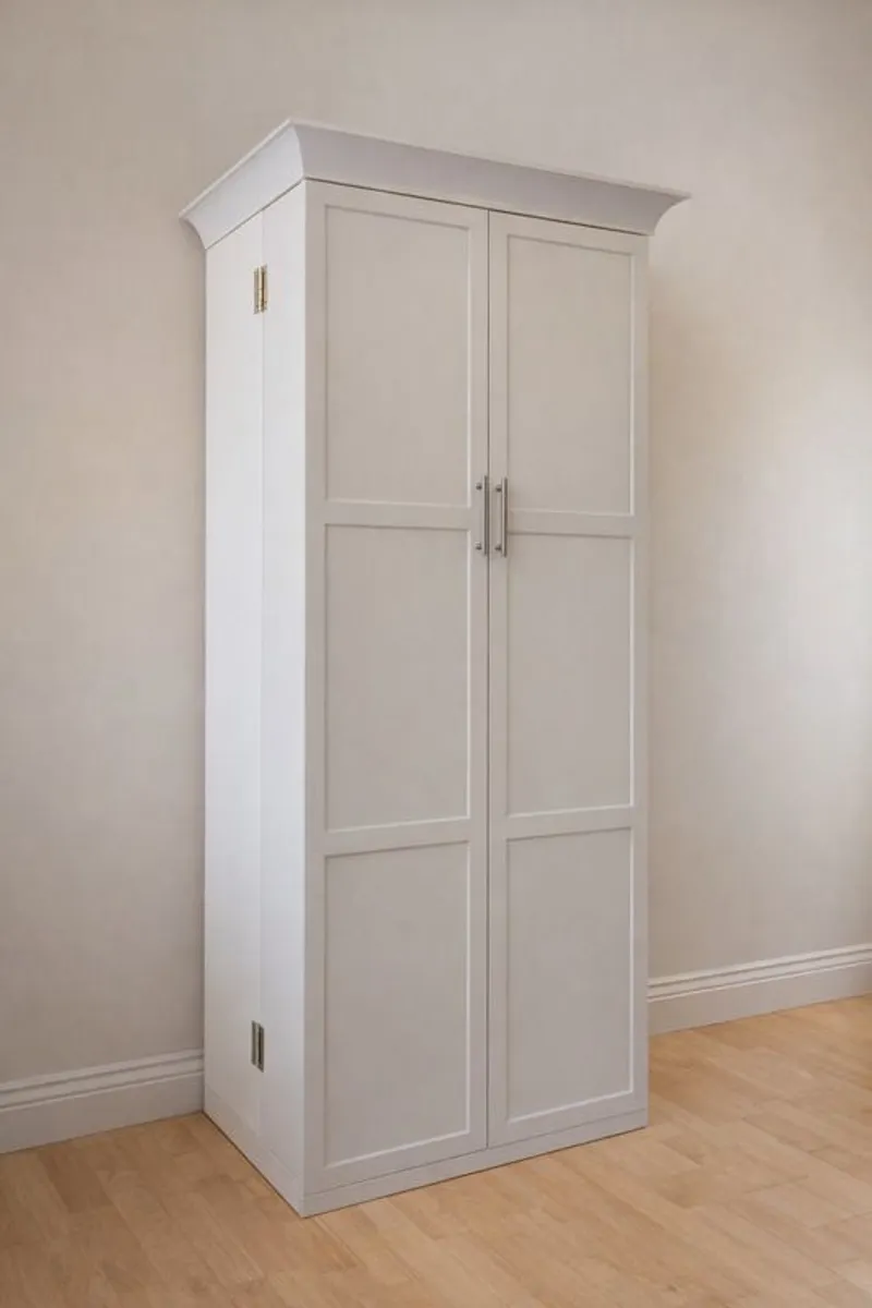 Used / New Custom Craft Cabinet - Image 2