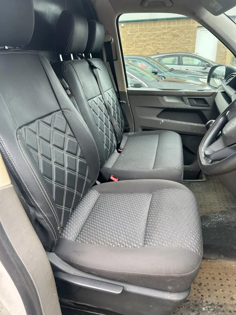 Volkswagen Transporter 2021 - Image 4