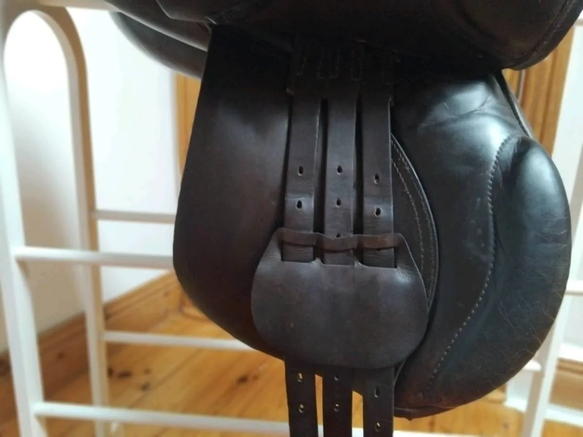 Gullet GP Crosby Saddle - Image 1