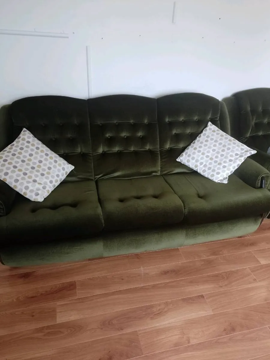 Couch suite - Image 1