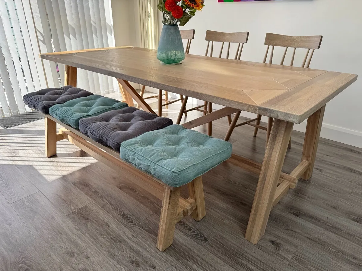 Dunmore 240cm Large Oak Dining Table - Image 4