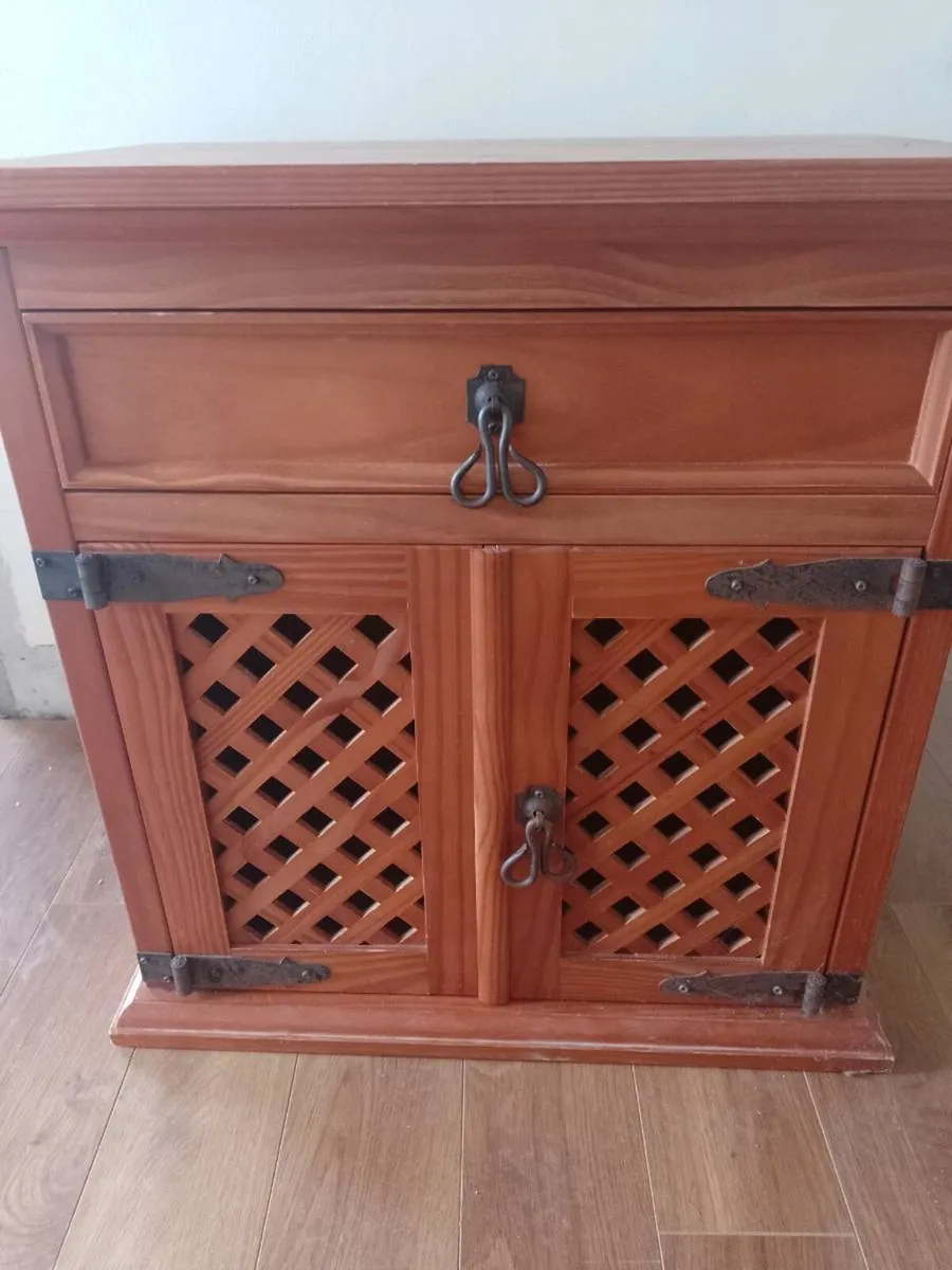 2 bedside lockers - Image 3