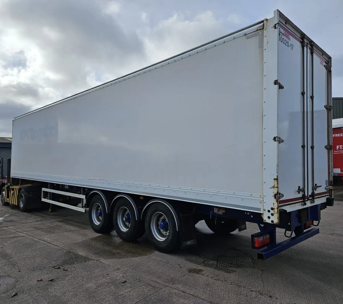 2017 SDC BOX VAN - Image 3