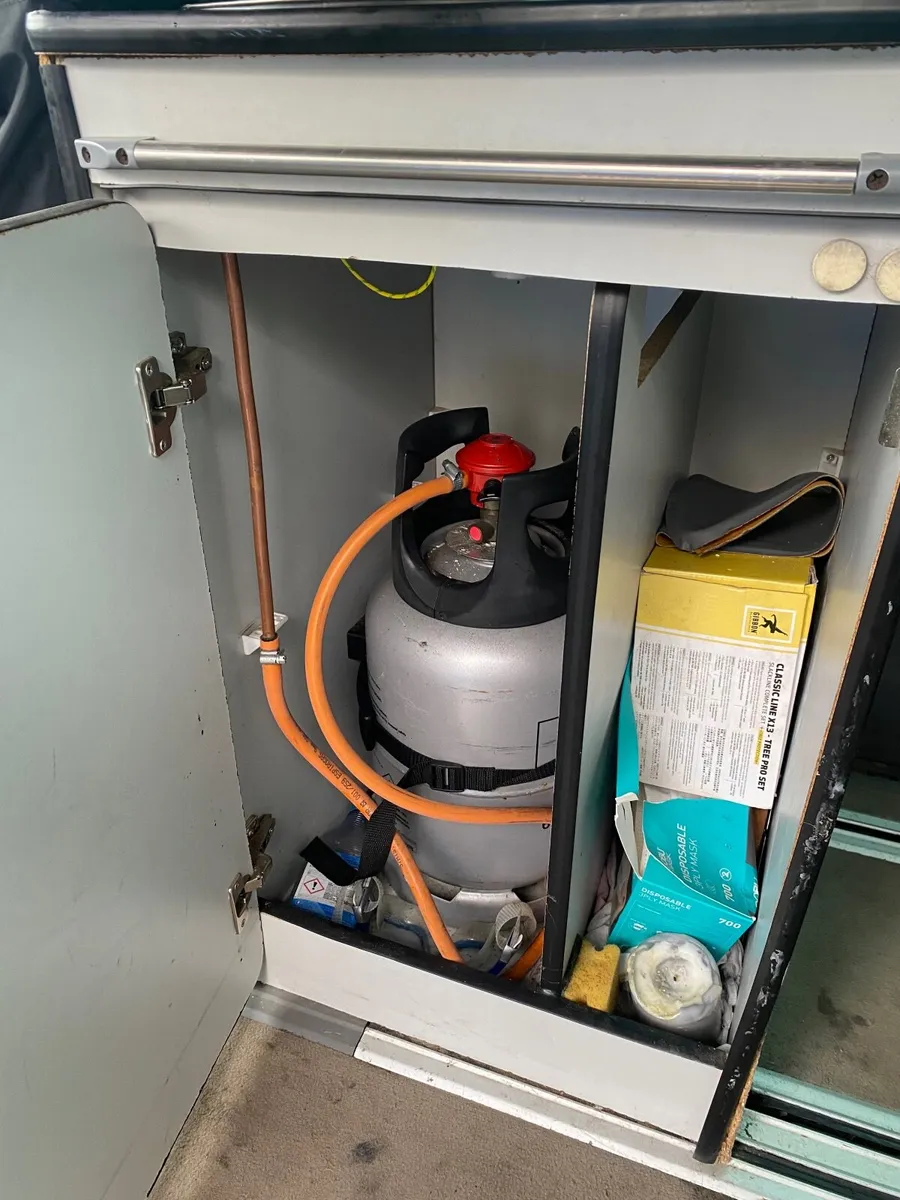 Vw caravelle Highline camper - Image 4