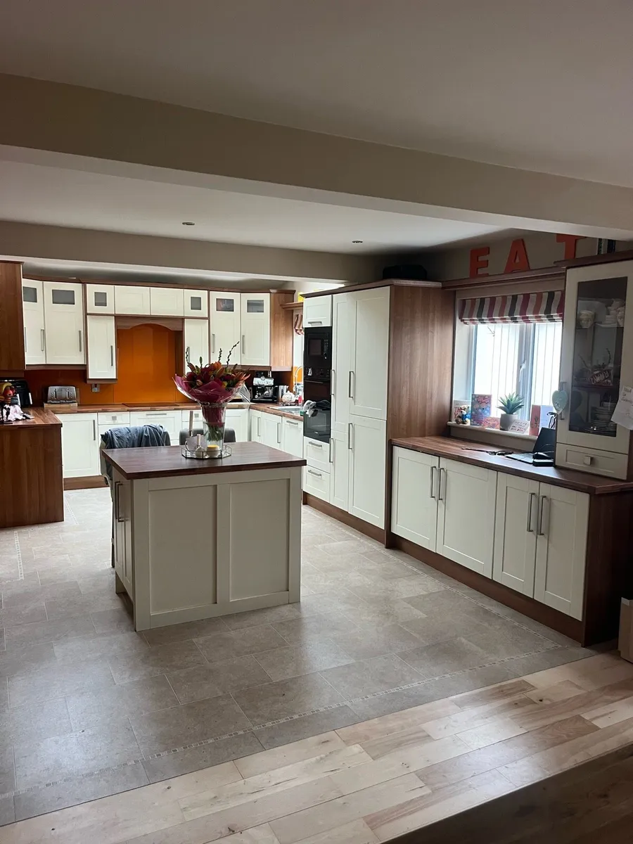 Kitchen Doors Cabinets - Image 1