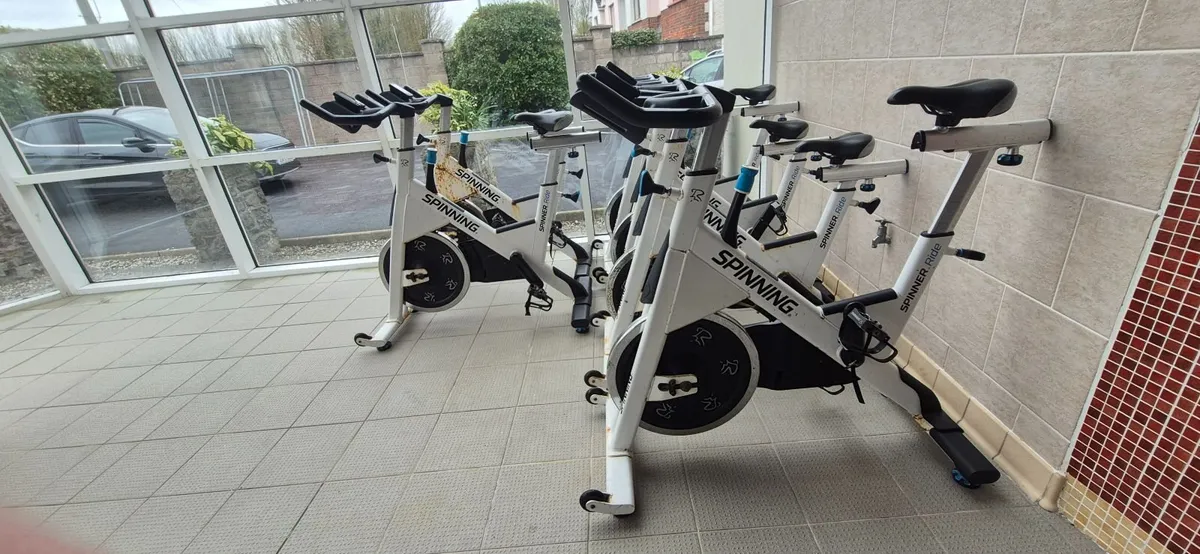Spinning bikes for refurbishment - Image 2