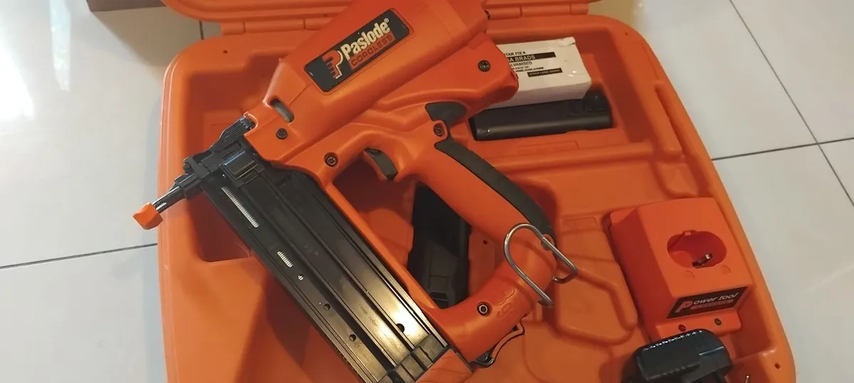 Paslode im50 F18 2nd fix Nail Gun"Fully Serviced" - Image 2