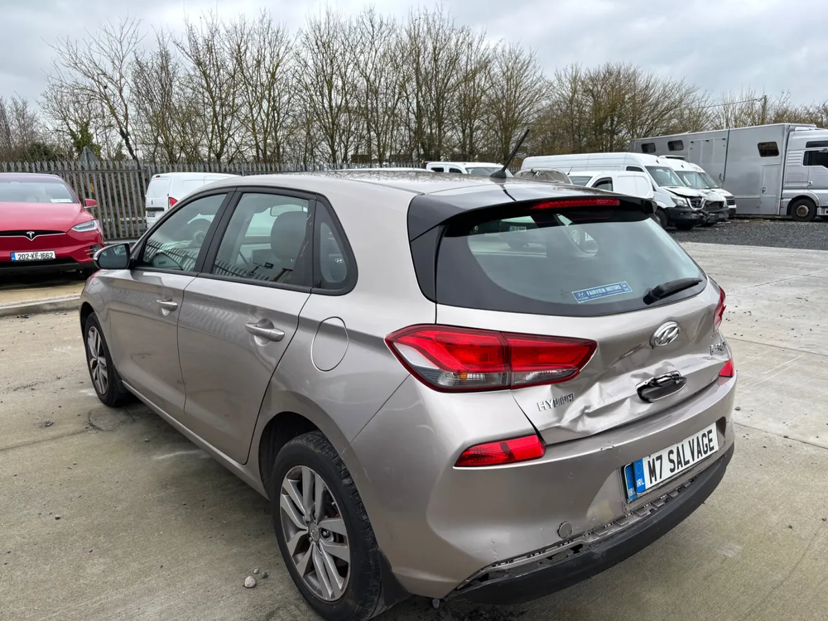 19 i30 1.4 Petrol NCT+Tax 1/27 35km Drive home - Image 4