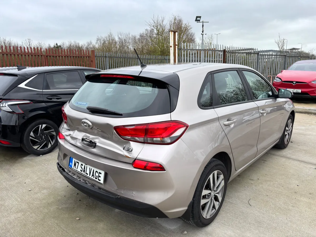 19 i30 1.4 Petrol NCT+Tax 1/27 35km Drive home - Image 3