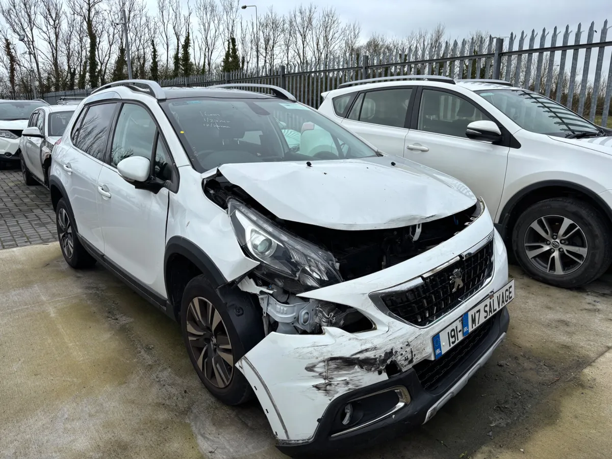 19 Pugeot 2008 1.2 Petrol 16km Starting - Image 2