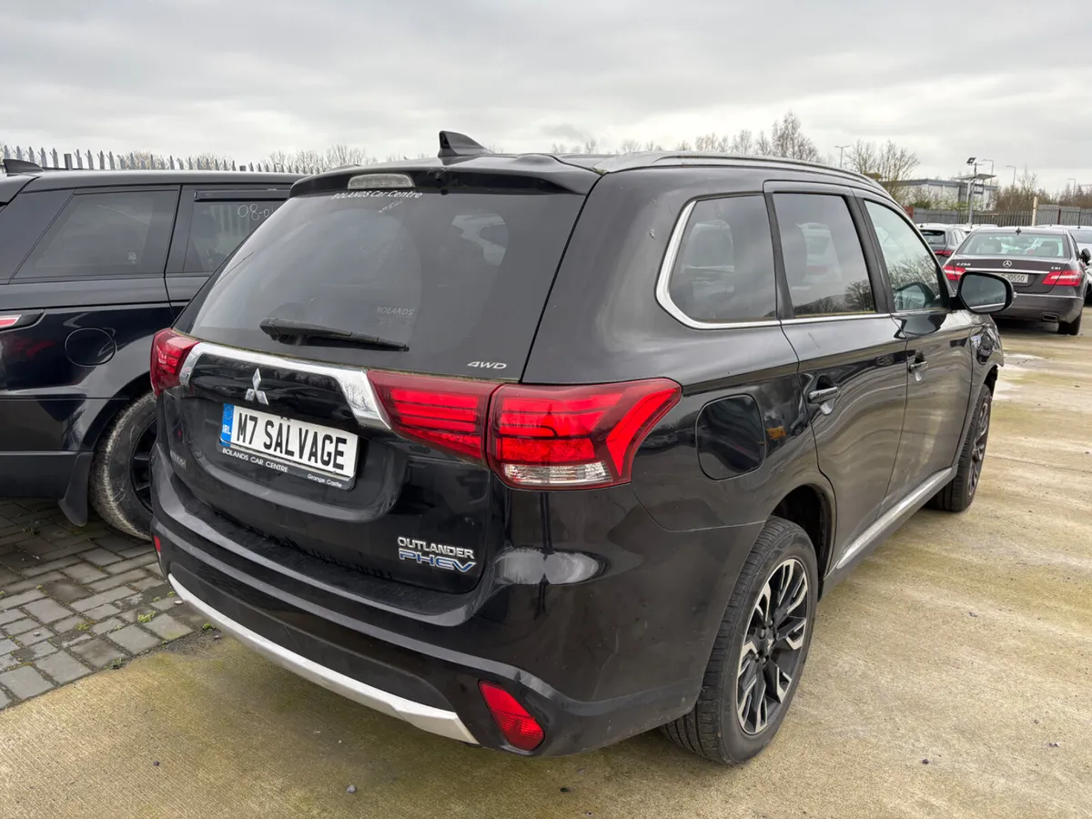 16 Outlander Phev 11/26 Drives - Image 3