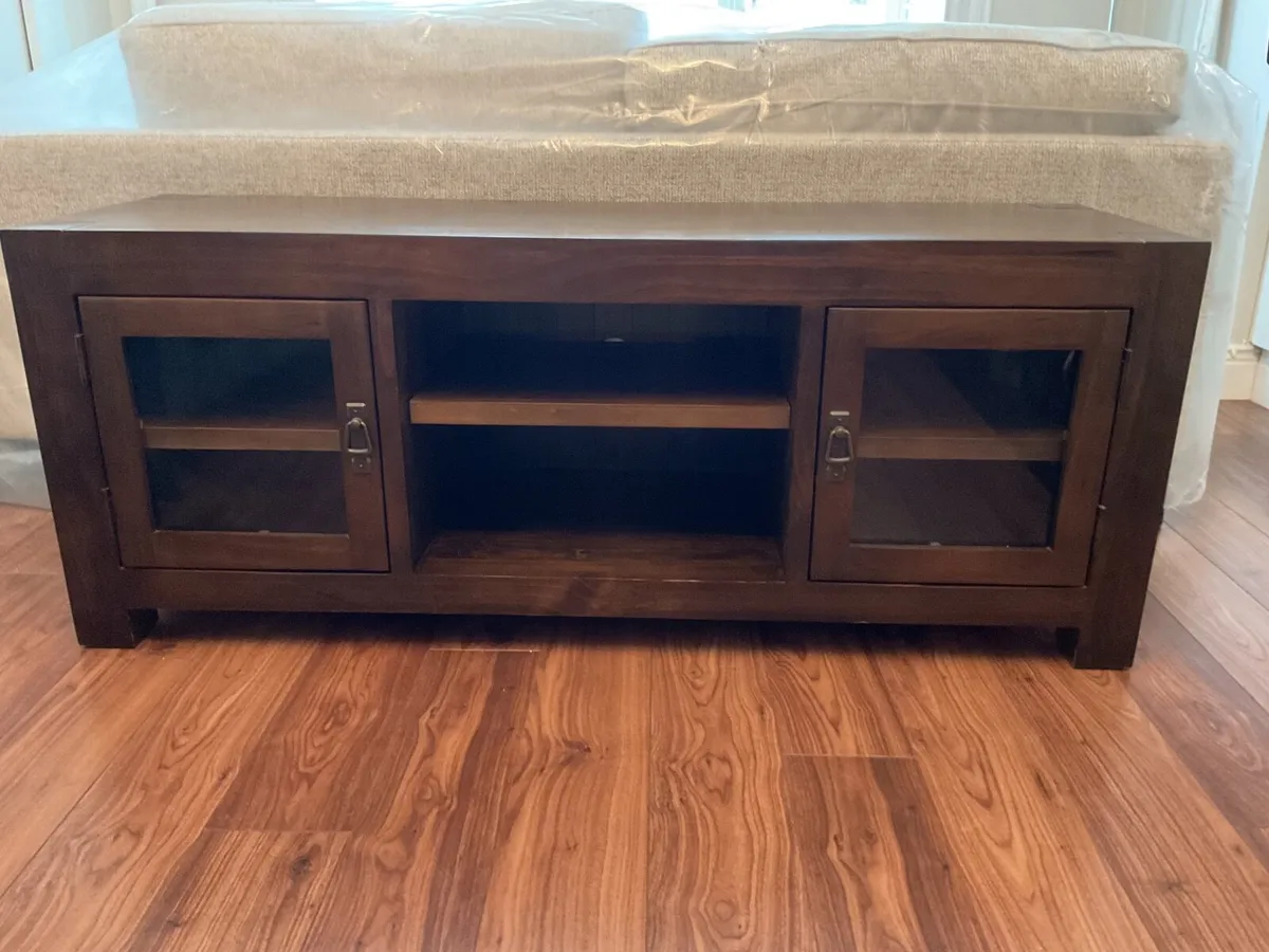 TV unit in perfect condition - Image 1
