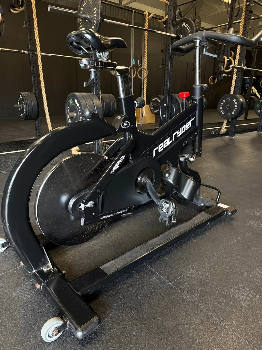 Gym equipment - Image 1