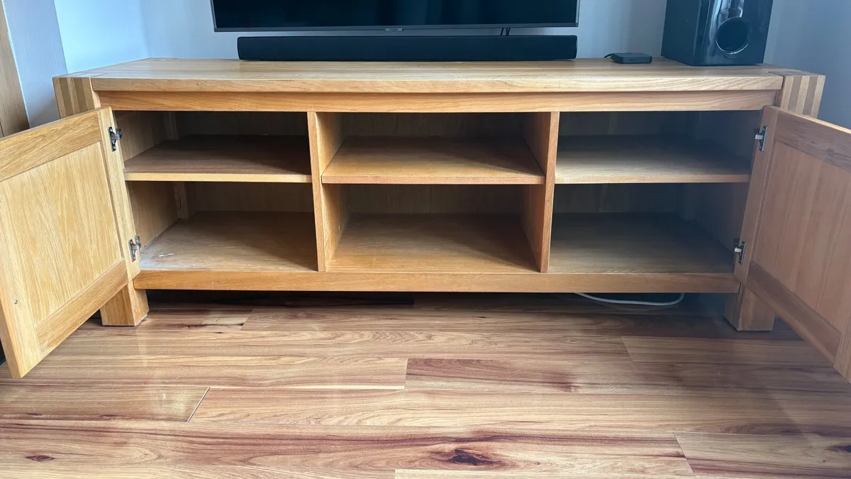 Solid wood TV Cabinet - Image 3
