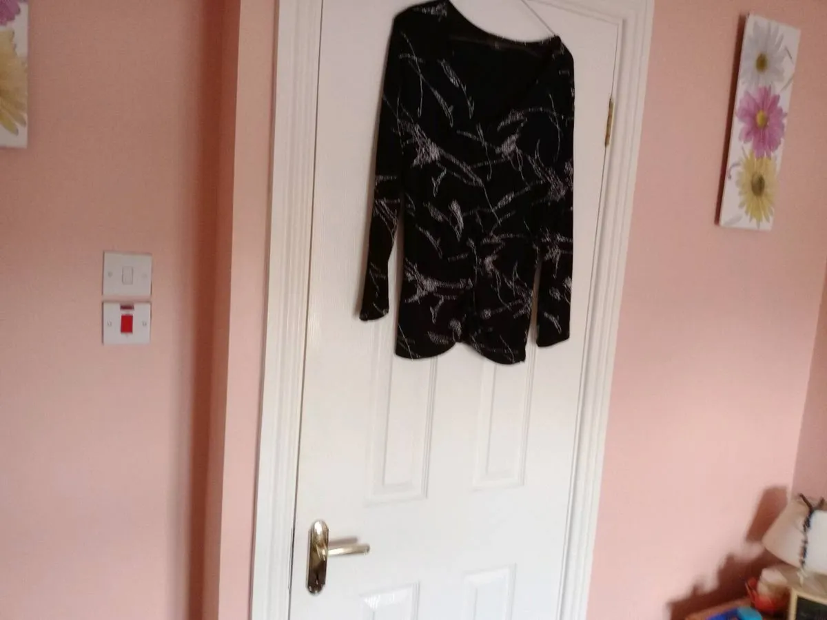 LADIES TOPS €4 EACH - Image 3